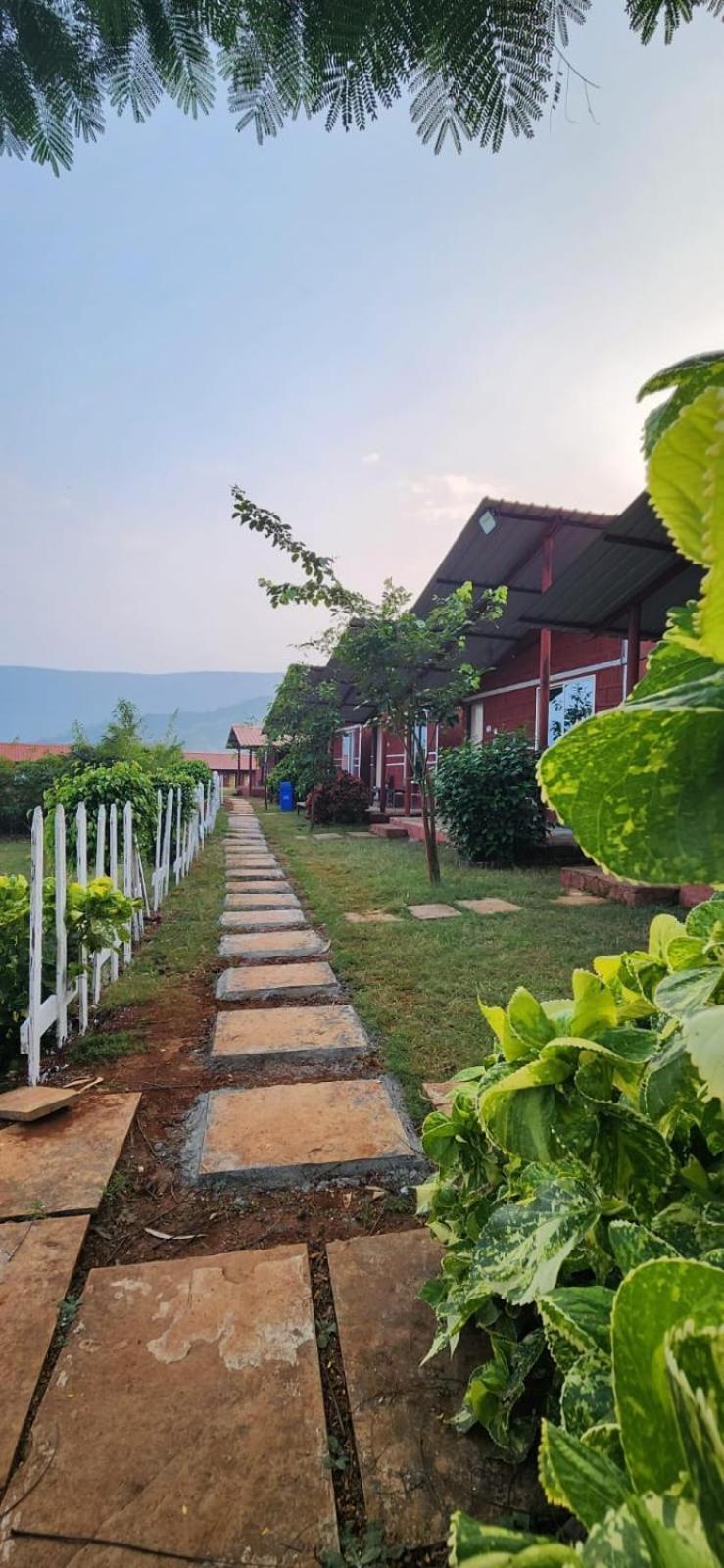 Mysticstays Resort Wai エクステリア 写真